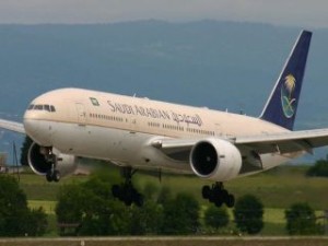 b777-Saudi-Airlines-Landing-HD-Wallpaper_TOP