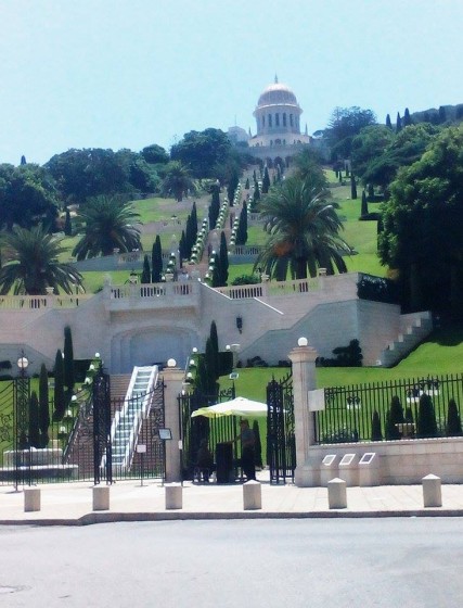 Bahaistické zahrady. Asi nejnavštěvovanější místo v Haifě. 