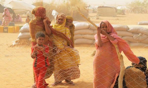 Refugies-Maliens-camp-Mbera-femme-touareg-sahel-desert