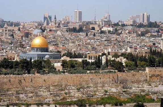 1024px-Jerusalem_from_mt_olives